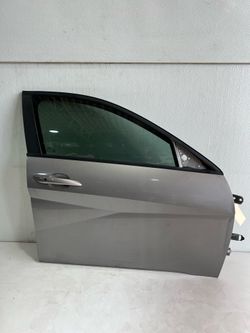 (4065) 21-23 Hyundai Elantra Right Front Door 2021 2022 2023