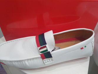 MENS Size 10 White Slip On