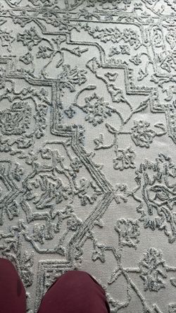 Gray Tonal Floral Tufted Area Rug/ Martha Steward