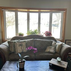 Free  Furniture 
