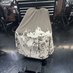 Barber Cape