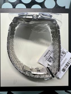 NIB Silver Gucci Watch for Sale in Colts Neck, NJ - OfferUp display picture 1