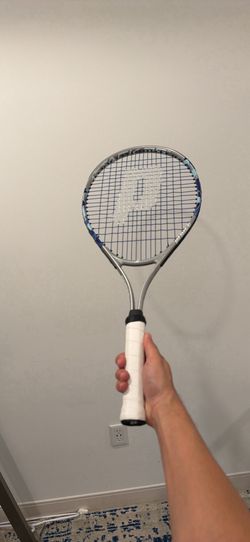 Tennis racket