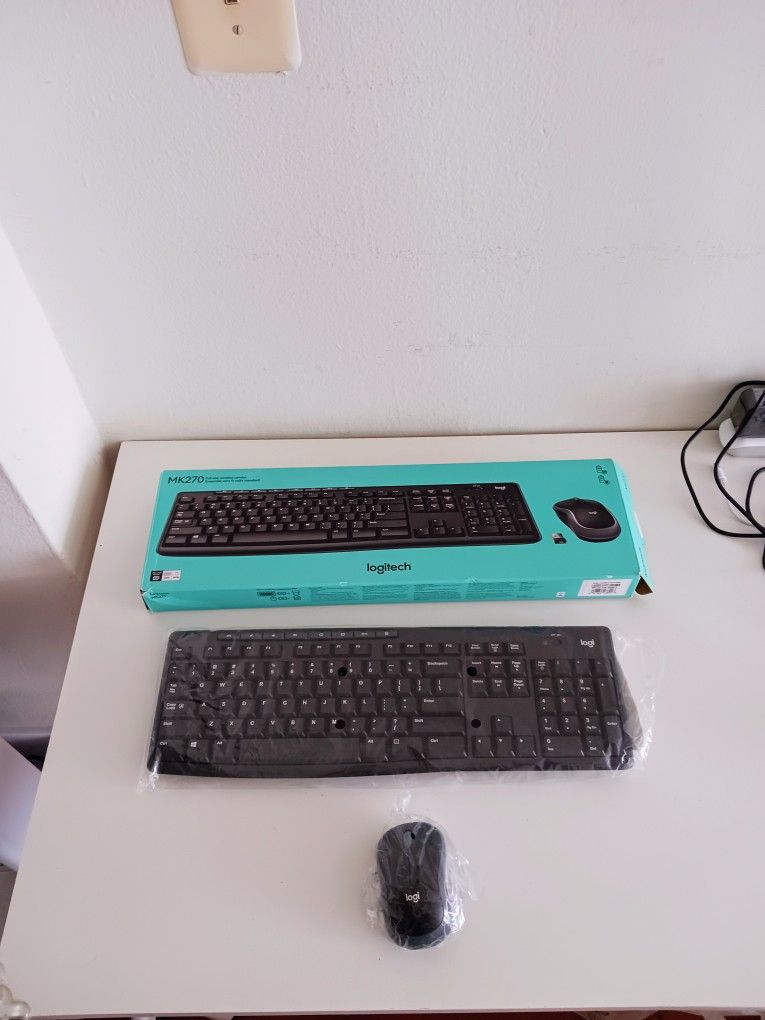 New Logitech (best brand) Keyboard and mouse wireless (batteries included).
The best brand.
Only 20 dollars!!!
Big deal