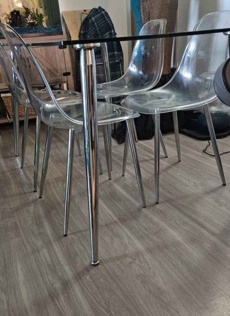 Glass Kitchen Table With 4 Clear Chairs