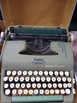 SMITH CORONA Typewriter