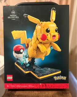 LEGO  Pikachu and Poké Ball