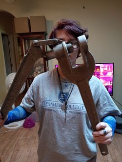 Electricians Hole Punch