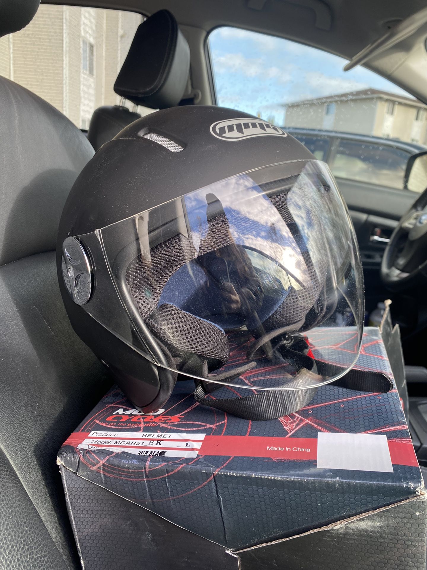 2 Motorcycle Helmets