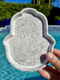 Casting Resin Hamsa Marble Trinket Dish