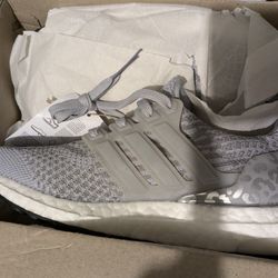 Women's Adidas Ultra Boost 5.0 DNA 