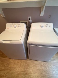 Washer dryer set. 2 months old