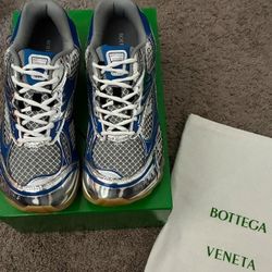 Bottega Orbits Size 8