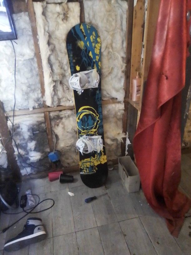 Milliniun Three Snow Board 