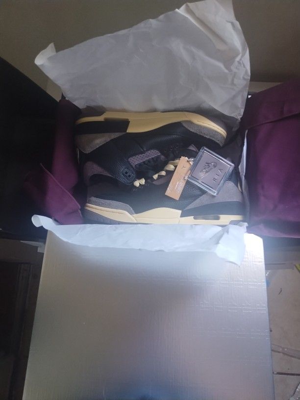Jordan 3 Ma Maniere Size 9.5 New