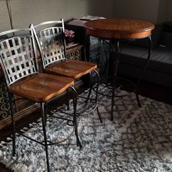 Bar Height Table And Chairs