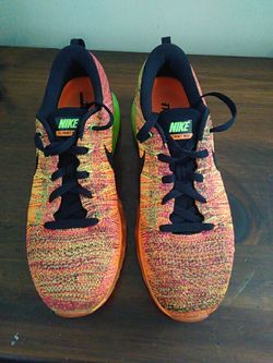 2016 Nike Flyknit Max sz 10 (these Will Only Go Up As The Years Go By. Honestly They Should Be Higher Now With All The Inflation)