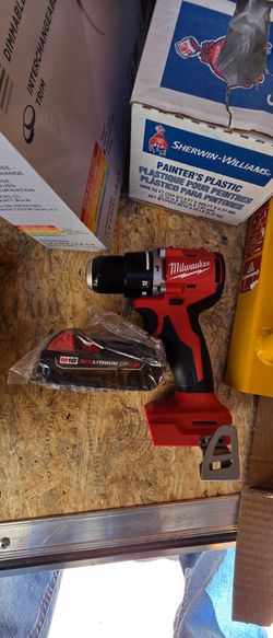 Milwaukee 3602-20 drill with hammer new