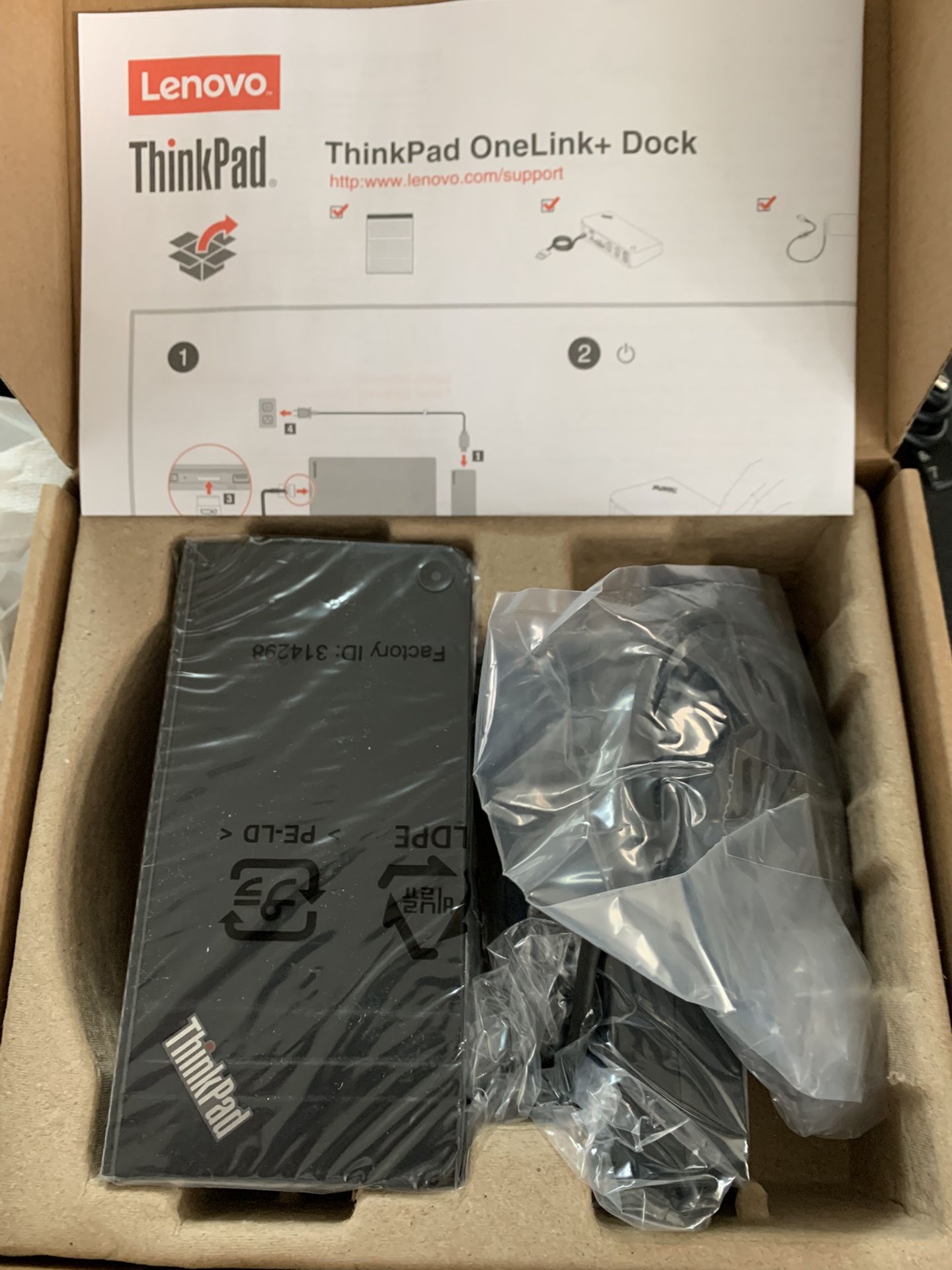Brand New Thinkpad One link+ Dock