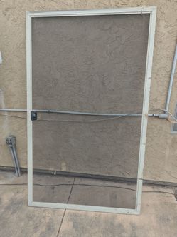 Free sliding screen door