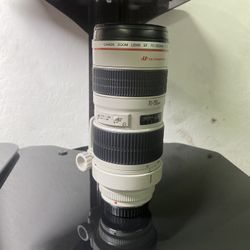 Canon EF 70-200mm F/2.8 Lens 