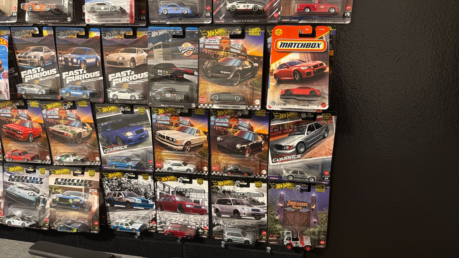 !!!LARGE SELECTION OF HOTWHEELS!!!