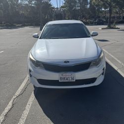 2017 KIA Optima