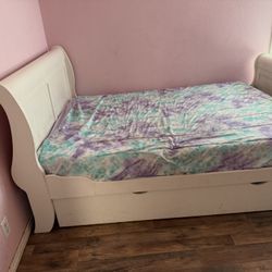 Full And Twin Bed In The Bottom From Morse Furniture