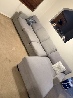 Sectional Couch With Chaise