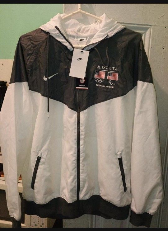 Nike Team USA M62068 Mens Hoodie Jacket With Side Zipper Pockets Size XL New With Tags