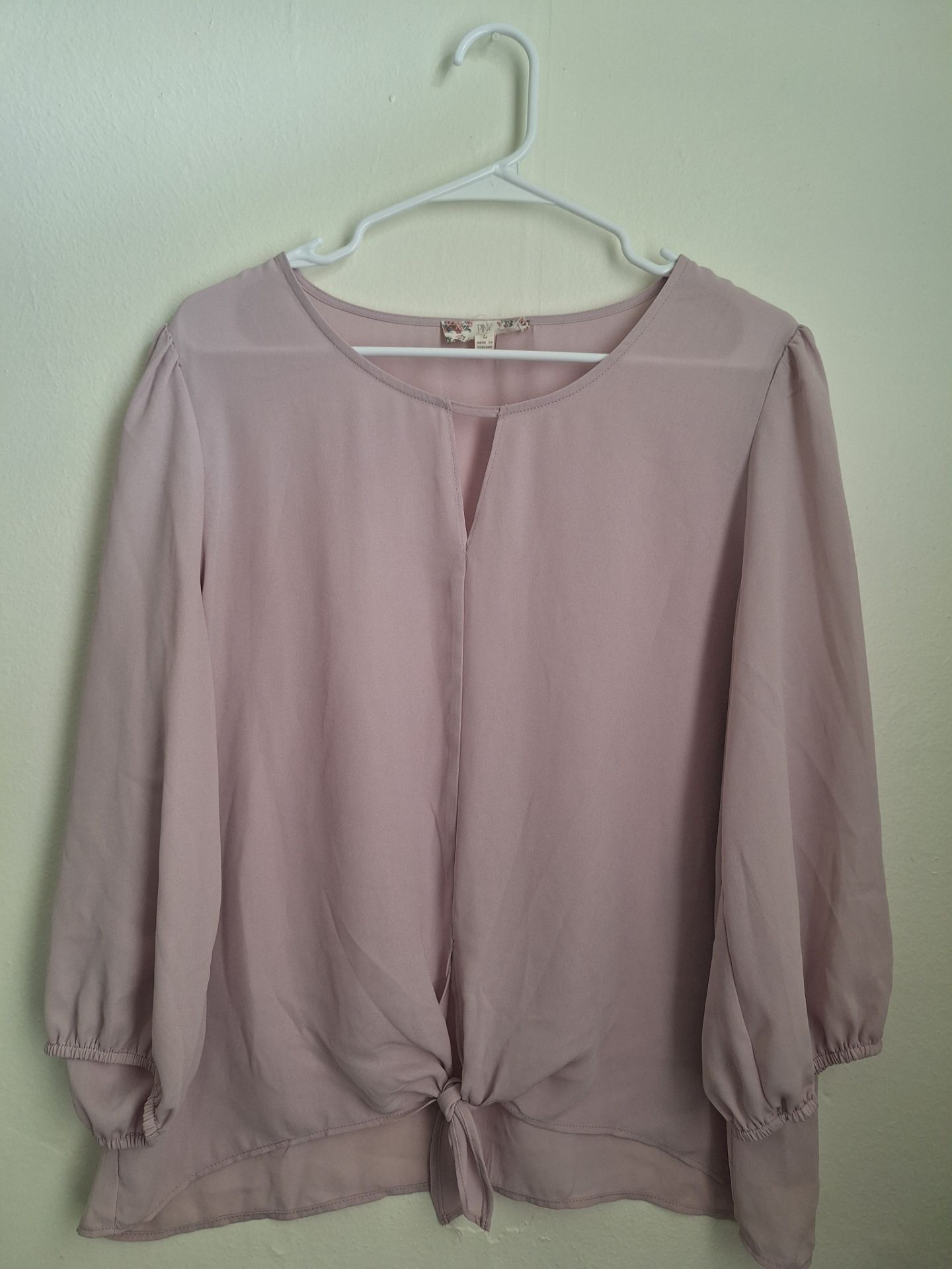 Selling second hand clothing
