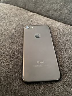 iPhone 7 unlocked black 32gb
