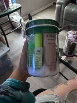 Personal Care Gift Set in Decorated Jar