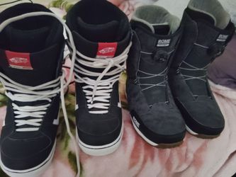 Snowboard boots