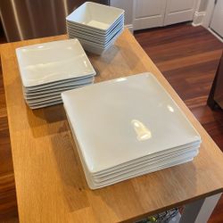 Crate & Barrel 8-Setting Dinnerware 