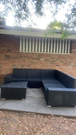 Outdoor wicker sectional