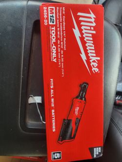 Milwaukee 1/4 Ratchet