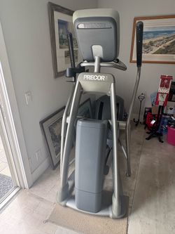 PRECOR 576- PREMIUM COMMERCIAL SERIES ELLIPTICAL