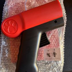 PET TREAT LAUNCHER