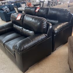 Brand new sofa and loveseat and Black or Brown $1200 for both pieces