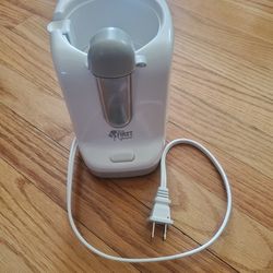 Baby bottle warmer the first years