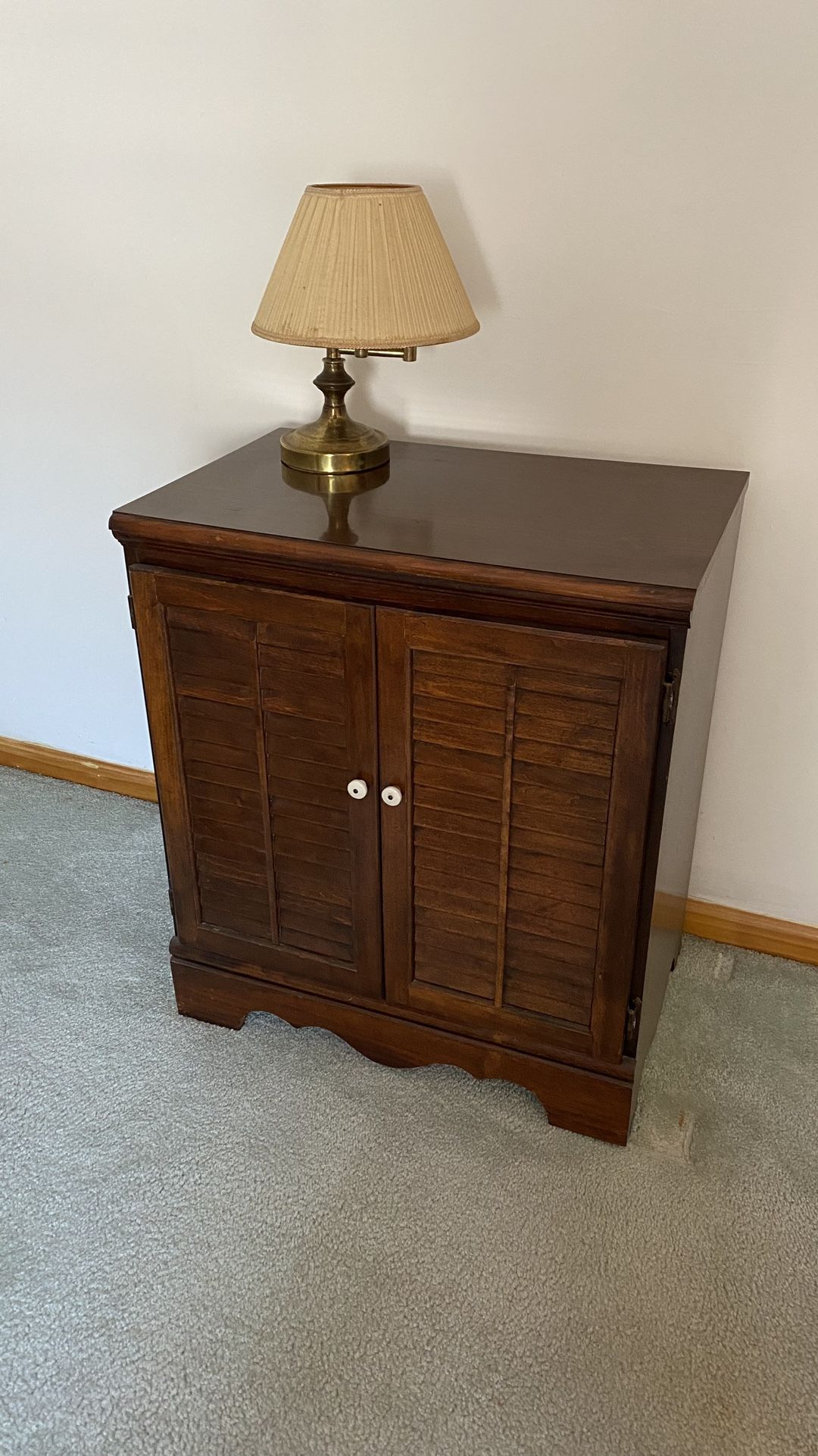 Colonial Chest