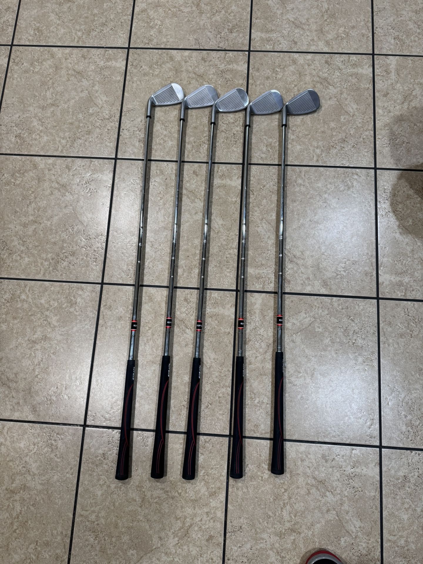 Callaway Strata Complete Golf Club Set RH