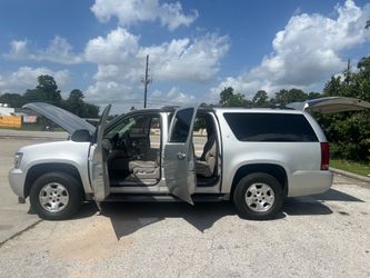 2011 Chevrolet Suburban 5.3L