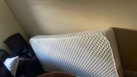Twin mattress