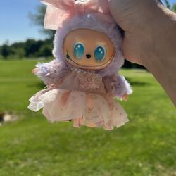 Labubu V3 with dress (this order is labubu and dress togother)