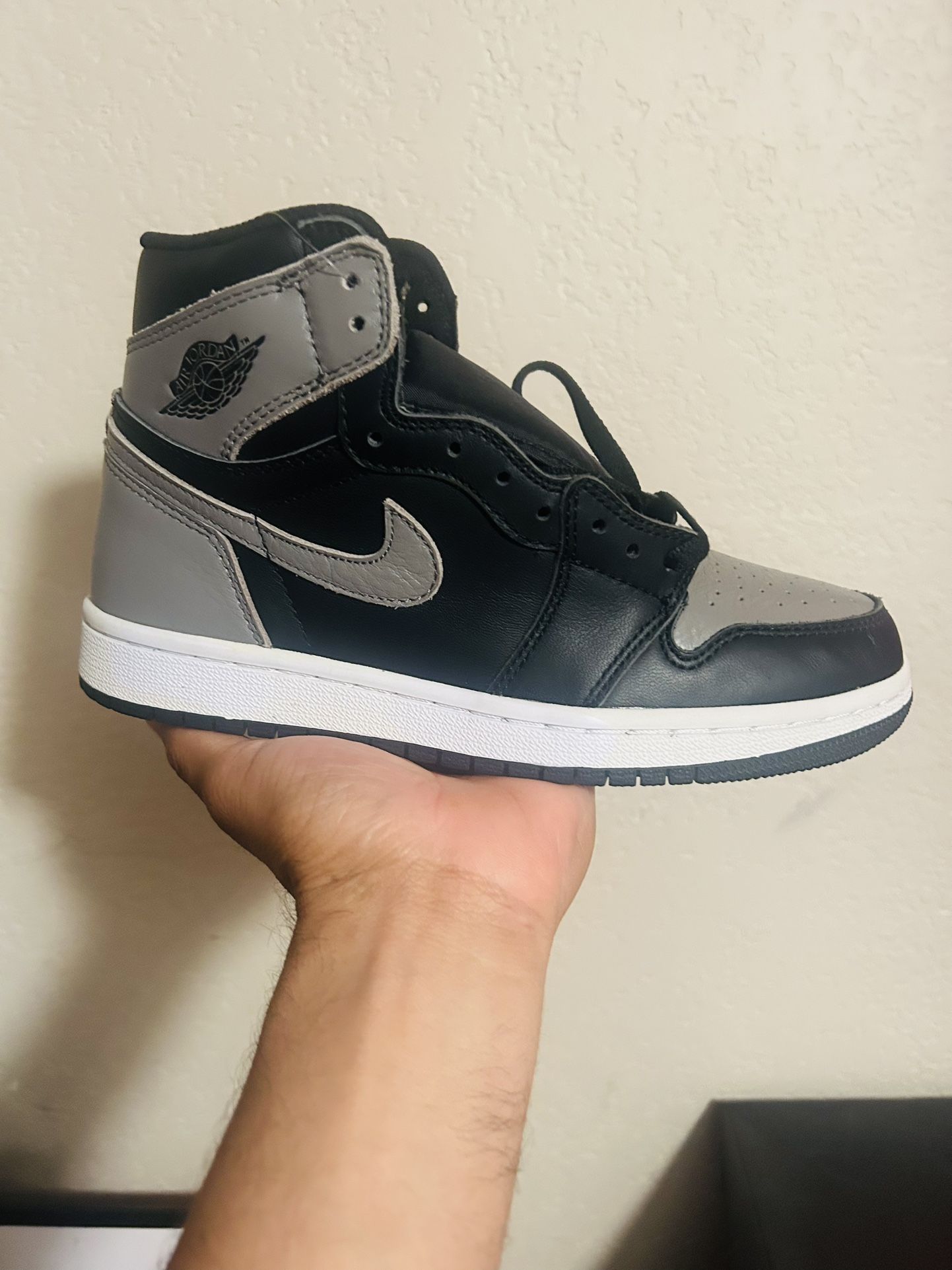 New Jordan 1 Size 6, 6.5, 7, 7.5, 8.5, 10.5, & 11 Men’s $100