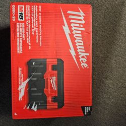 Milwaukee M18 18V Wet/Dry Vacuum (TOOL-ONLY)
