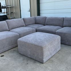 6 PIECE MODULAR SECTIONAL WITH OTTOMAN 