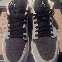 Nike Air Jordan 1 Low SE  12.5